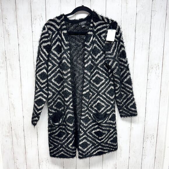 August Silk Sweater Women Size Medium Geo Diamond Pattern Fuzzy Knit Cardigan - Picture 1 of 6